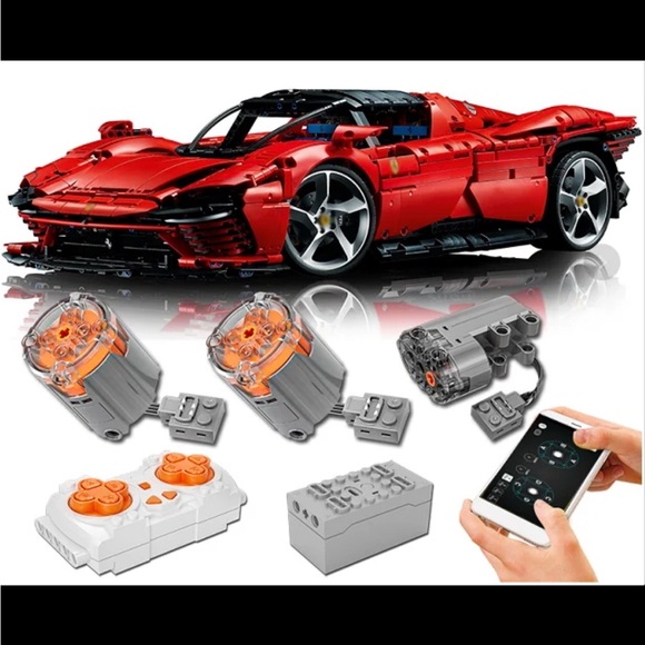 Custom 1:8 Ferrari Daytona SP 3 - Picture 9 of 12